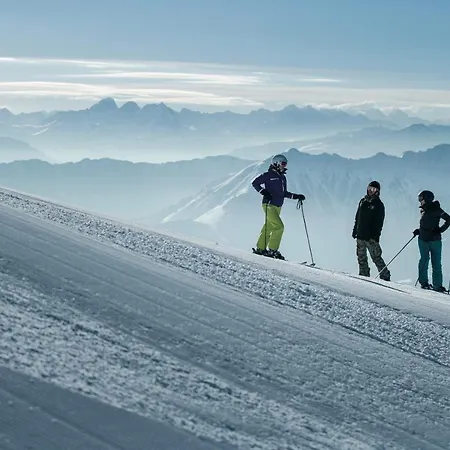 Edelweiss Viamala Alpehytte *